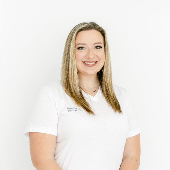 Elizabeth is a certified doula of Fourth Down Birth & Newborn Care service in Cleveland OH